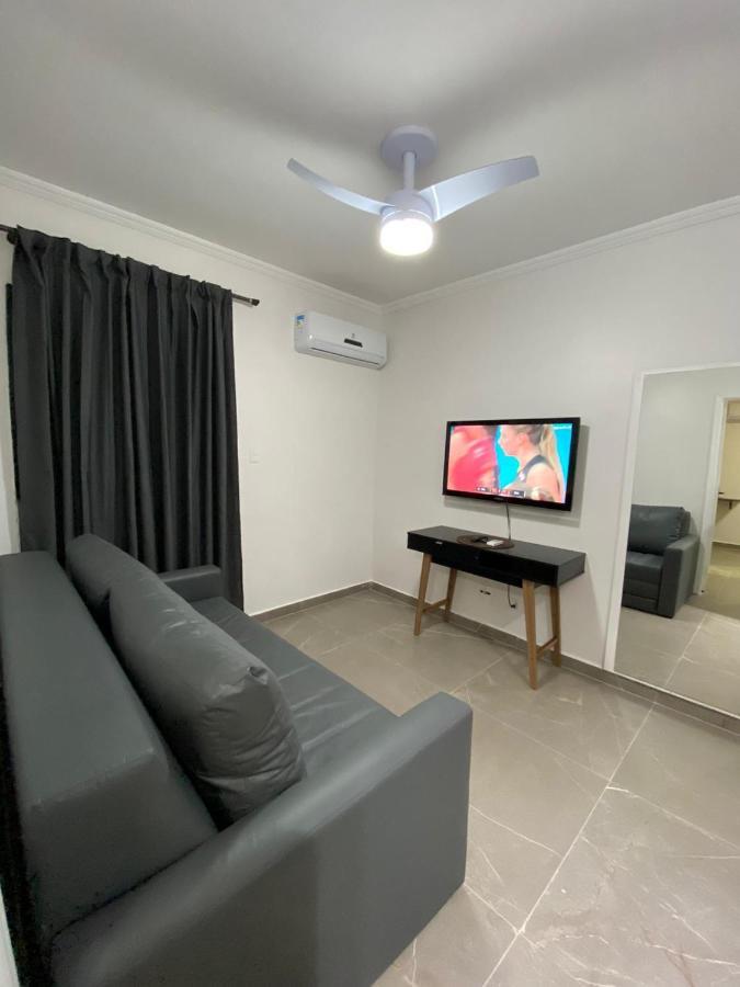 Flat - Acomoda Ate 4 Hospedes - Bairro Do Gonzaga - Santos Sp Exterior photo